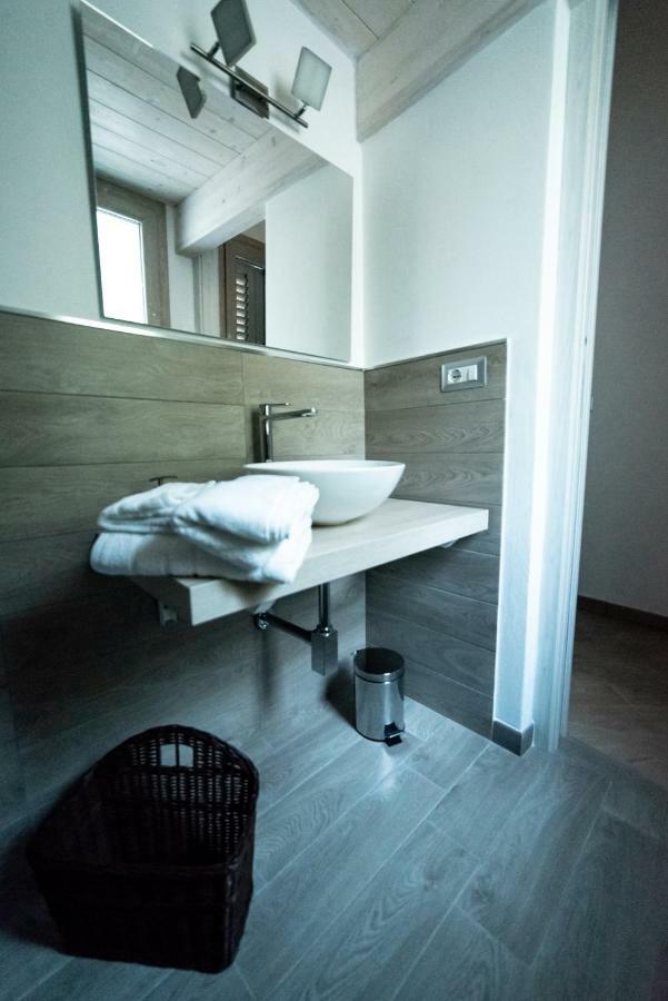 Memento Bed & Breakfast Ossi Dış mekan fotoğraf